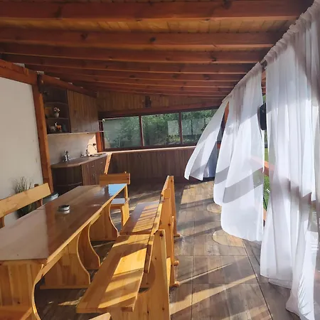 بيت للعطل алтея *