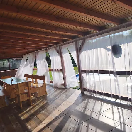 بيت للعطل алтея